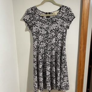 Michael Kors Black and White Leaf Pattern Dress